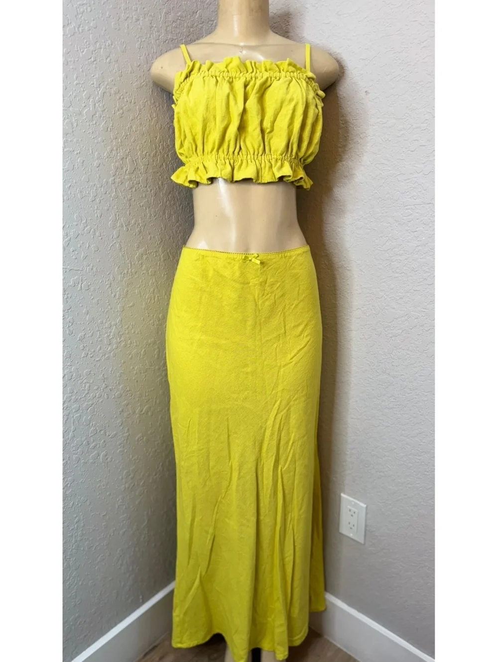 Wild Fable Yellow Linen Blend 2 Piece Crop Top Maxi Skirt Set M/XL